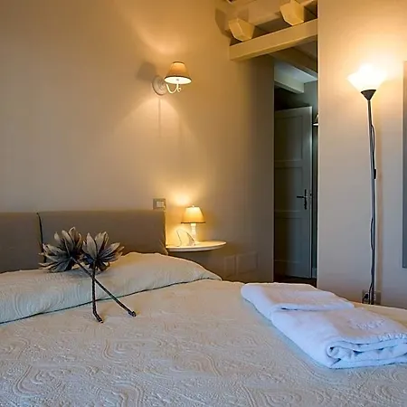 In With View Pool 3* Magione